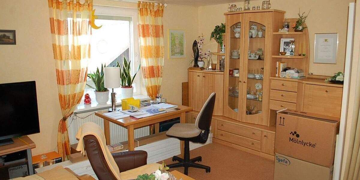 Einfamilienhaus Salzgitter Lebenstedt - 8 Zimmer, 208 m&sup2;, 419.900&euro; | Angebot:26202289