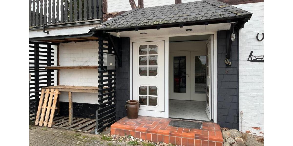 Etagenwohnung Vechelde - 3 Zimmer, 135 m&sup2;, 850&euro; | Angebot:26679475