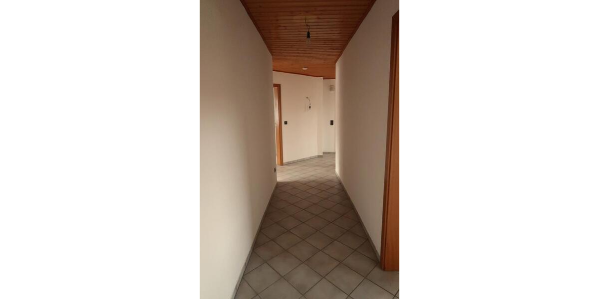 Etagenwohnung Kissenbrück - 2.5 Zimmer, 78 m&sup2;, 550&euro; | Angebot:25641845