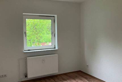 Wohnung Salzgitter Hallendorf - 3 Zimmer, 55 m&sup2;, 335&euro; | Angebot:26542755