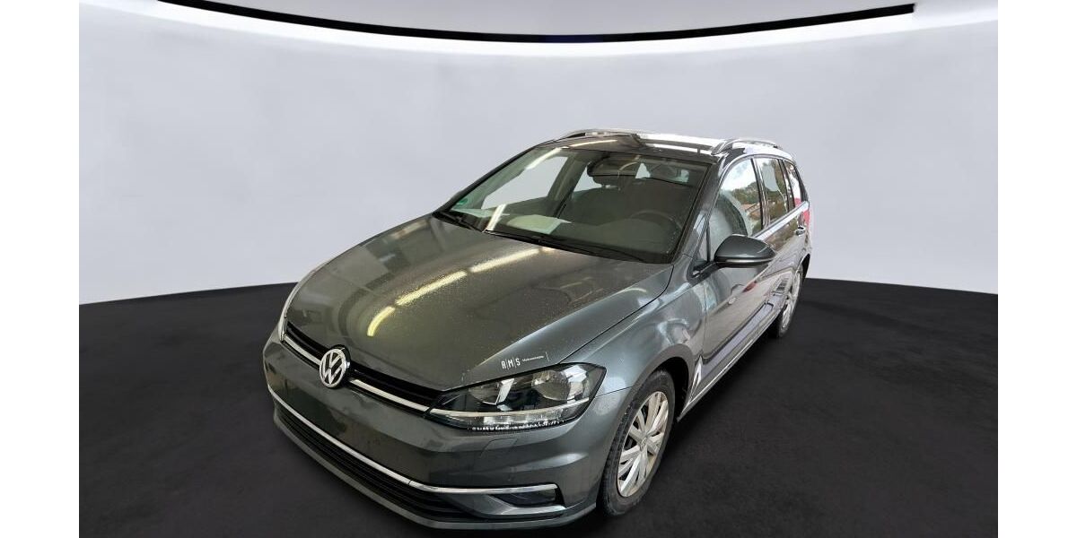 VW Golf 143.184 km 10.990 &euro; Braunschweig 38122