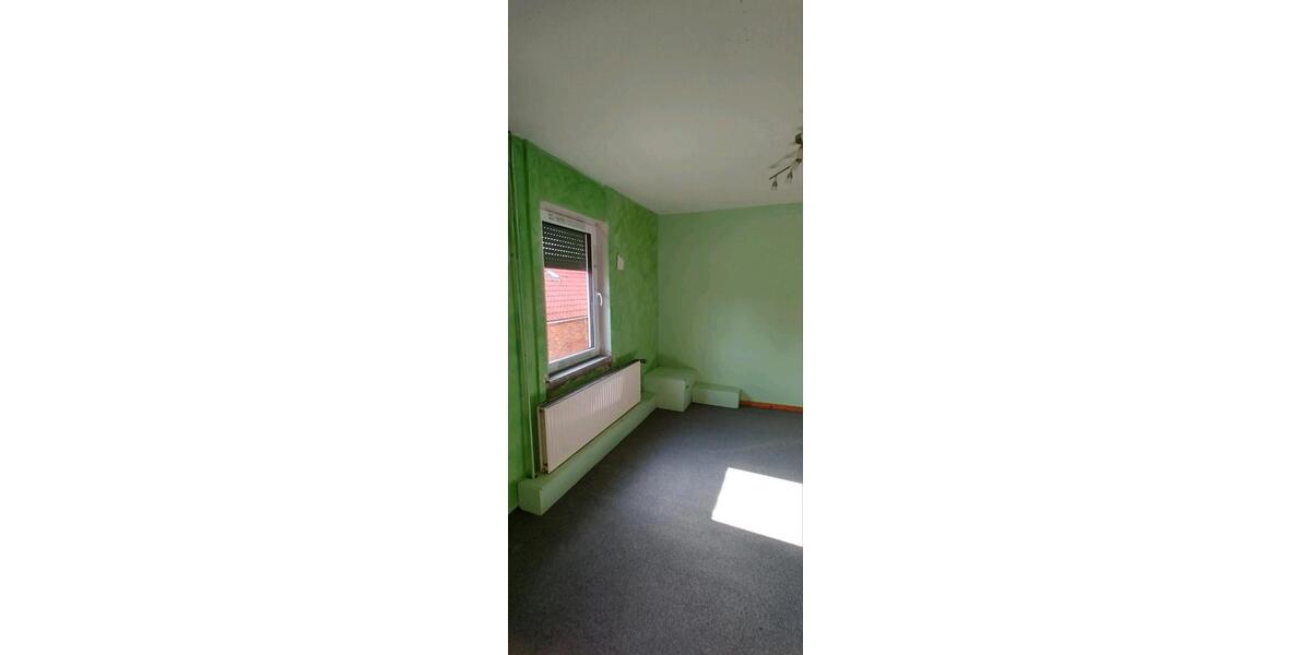 Einfamilienhaus Salzgitter Ortschaft Südost - 11 Zimmer, 207 m&sup2;, 139.000&euro; | Angebot:24294255