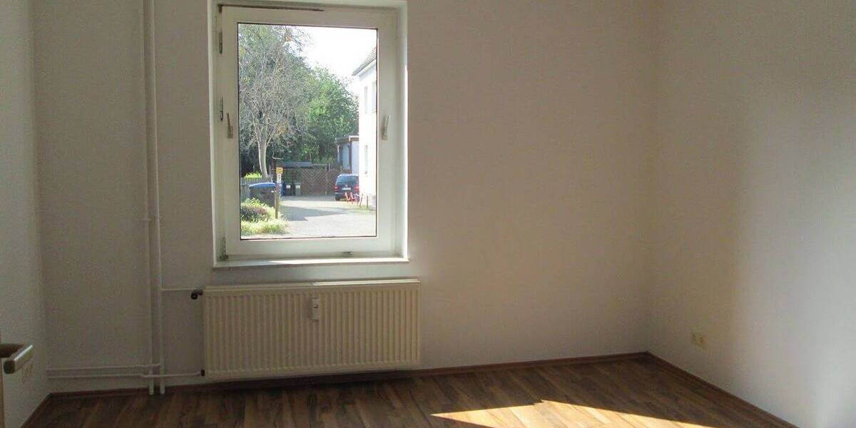 Etagenwohnung Salzgitter Lebenstedt - 2 Zimmer, 48 m&sup2;, 292&euro; | Angebot:26202187