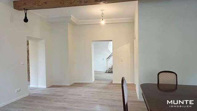 Etagenwohnung Denkte - 7 Zimmer, 208 m&sup2;, 1.554&euro; | Angebot:22138382
