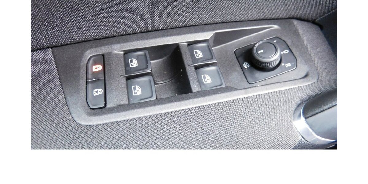 VW Touran 1.5 Comfortline Active BMT TSI DSG Navi 21.400 km 24.990 &euro; Vordorf 38533