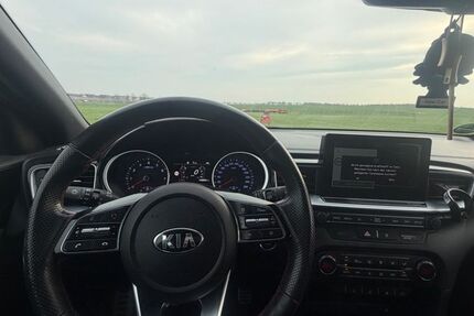 Kia pro ceed / ProCeed 108.902 km 17.000 &euro; Braunschweig 38120