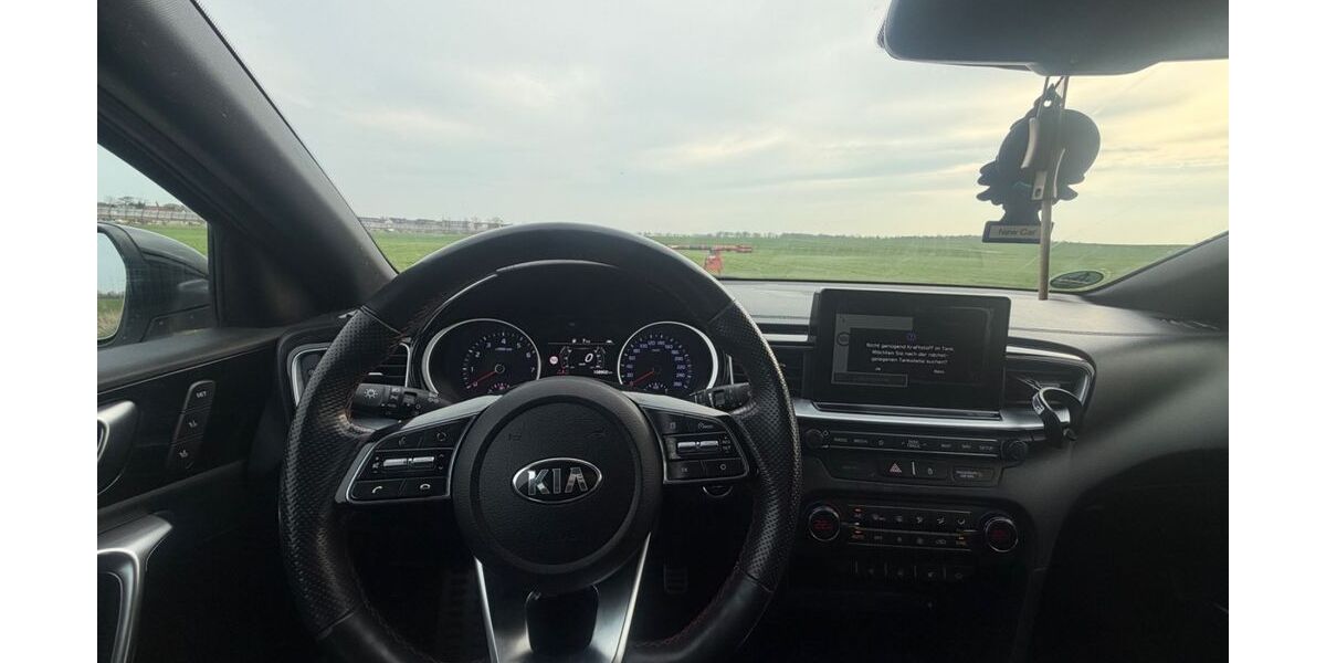 Kia pro ceed / ProCeed 108.902 km 17.000 &euro; Braunschweig 38120