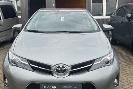 Toyota Auris 17.200 km 11.900 &euro; Braunschweig 38110