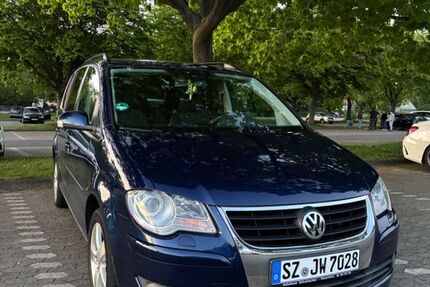 VW Touran 157.000 km 5.600 &euro; Salzgitter 38228
