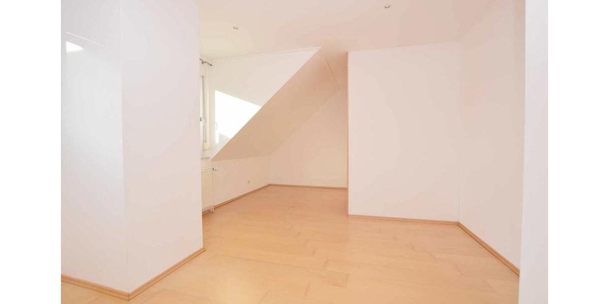 Maisonettenwohnung Braunschweig Lehndorf-Watenbüttel - 4 Zimmer, 167 m&sup2;, 1.450&euro; | Angebot:24751332