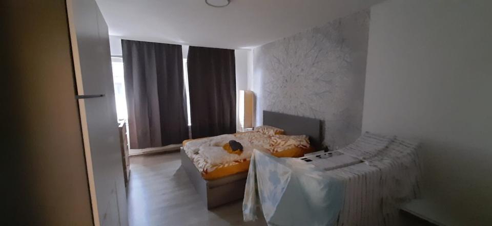 Etagenwohnung Braunschweig - 3 Zimmer, 90 m&sup2;, 810&euro; | Angebot:25420087