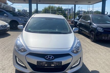 Hyundai i30 157.000 km 7.200 &euro; Braunschweig 38114