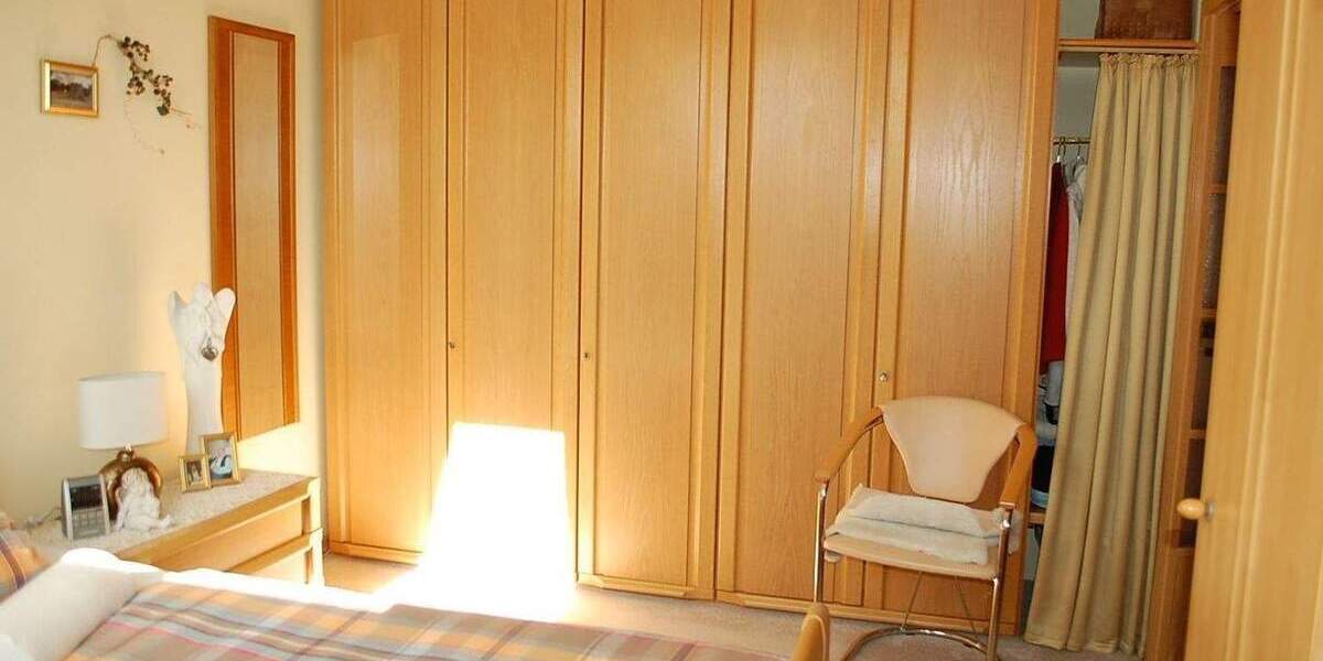 Einfamilienhaus Salzgitter Lebenstedt - 8 Zimmer, 208 m&sup2;, 419.900&euro; | Angebot:26202289