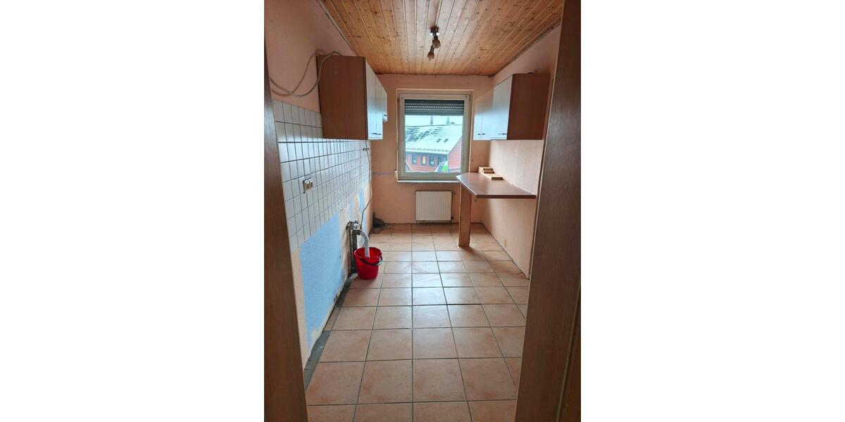 Mehrfamilienhaus, Wohnhaus Salzgitter Ortschaft Südost - 6 Zimmer, 171 m&sup2;, 130.000&euro; | Angebot:24774413