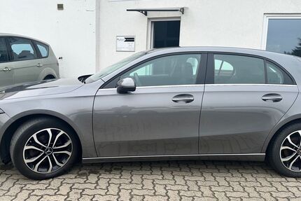 Mercedes-Benz A 180 126.900 km 18.990 &euro; Braunschweig 38122