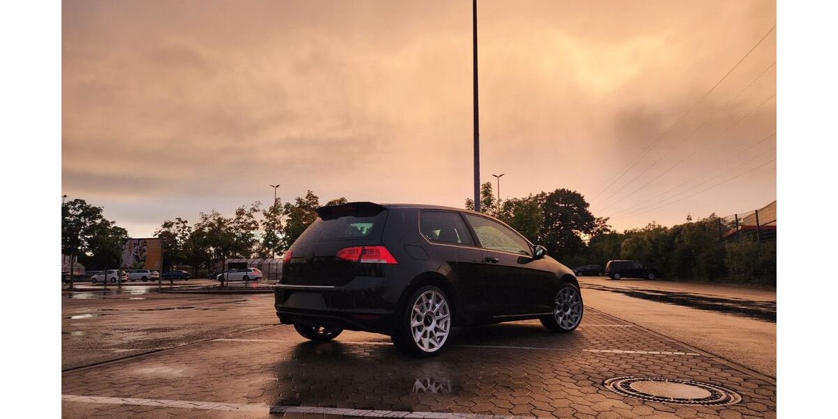 VW Golf 201.000 km 6.899 &euro; Braunschweig 38106