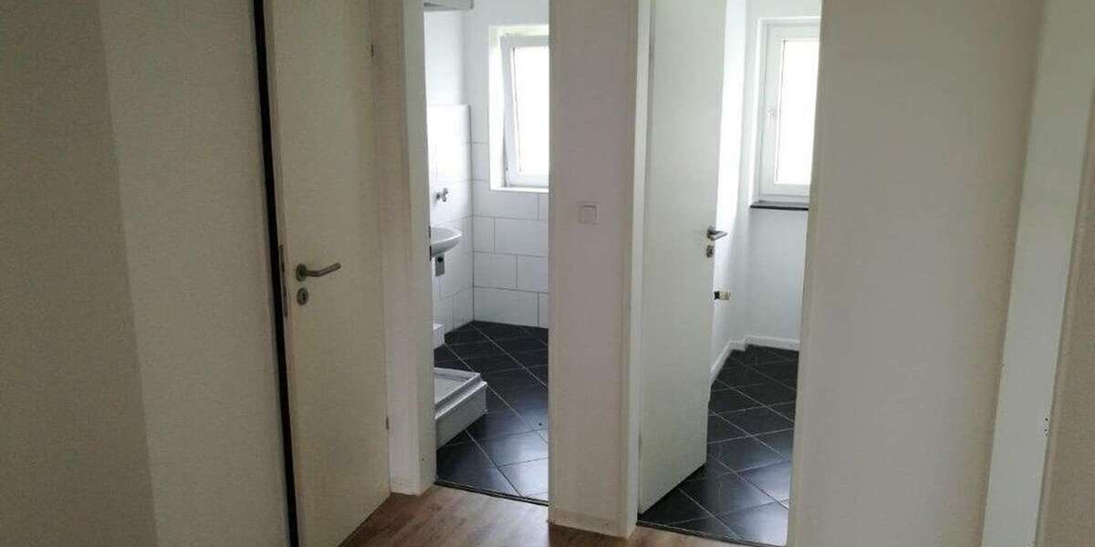 Etagenwohnung Goslar OT Oker Oker - 3 Zimmer, 78 m&sup2;, 560&euro; | Angebot:26047858