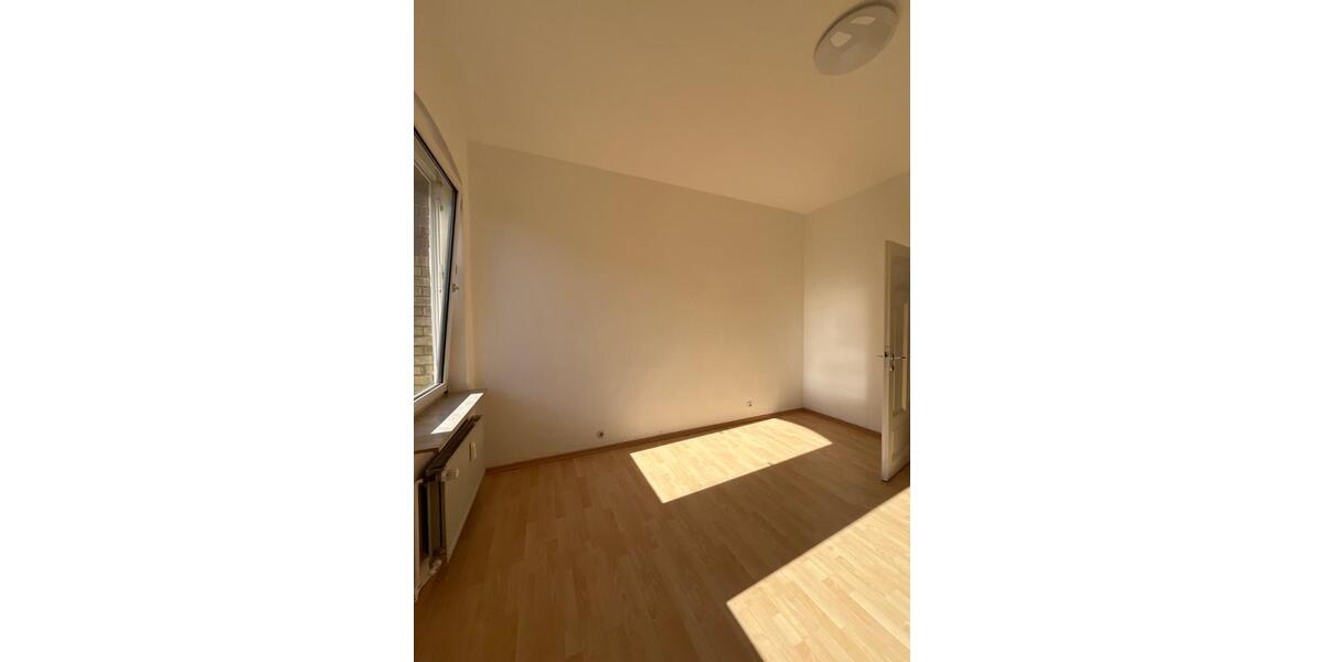 Etagenwohnung Braunschweig Westliches Ringgebiet - 3 Zimmer, 93 m&sup2;, 817&euro; | Angebot:24686165