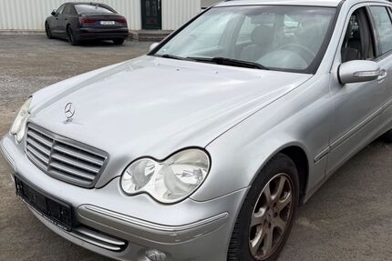Mercedes-Benz C 220 301.000 km 2.990 &euro; Salzgitter 38229