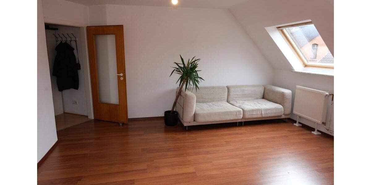 Dachgeschoßwohnung Braunschweig Westliches Ringgebiet - 2 Zimmer, 55 m&sup2;, 700&euro; | Angebot:26030384