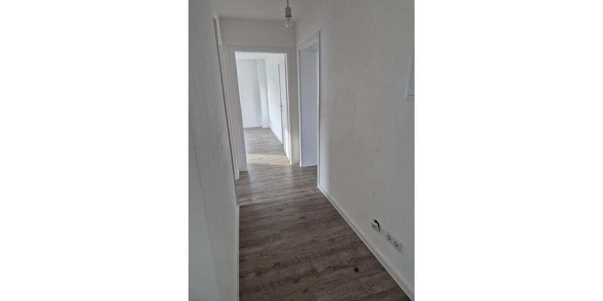 Etagenwohnung Schöningen - 4 Zimmer, 100 m&sup2;, 800&euro; | Angebot:23774364