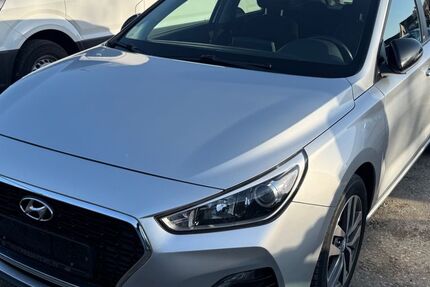 Hyundai i30 114.000 km 10.600 &euro; Rötgesbüttel 38531