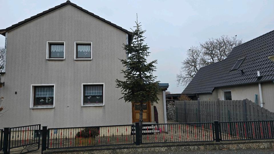 Mehrfamilienhaus, Wohnhaus Salzgitter Ortschaft Ost - 6 Zimmer, 190 m&sup2;, 240.000&euro; | Angebot:25640652