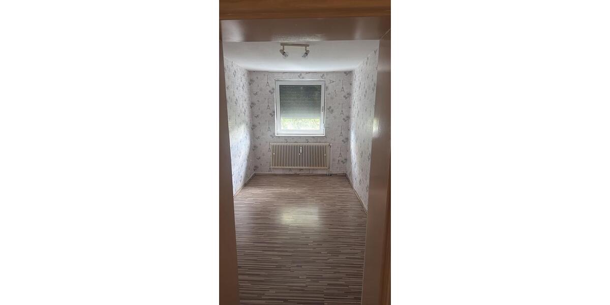 Etagenwohnung Salzgitter - 3 Zimmer, 65 m&sup2;, 550&euro; | Angebot:25794491