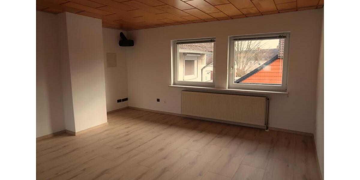 Etagenwohnung Kissenbrück - 2.5 Zimmer, 78 m&sup2;, 550&euro; | Angebot:25641845