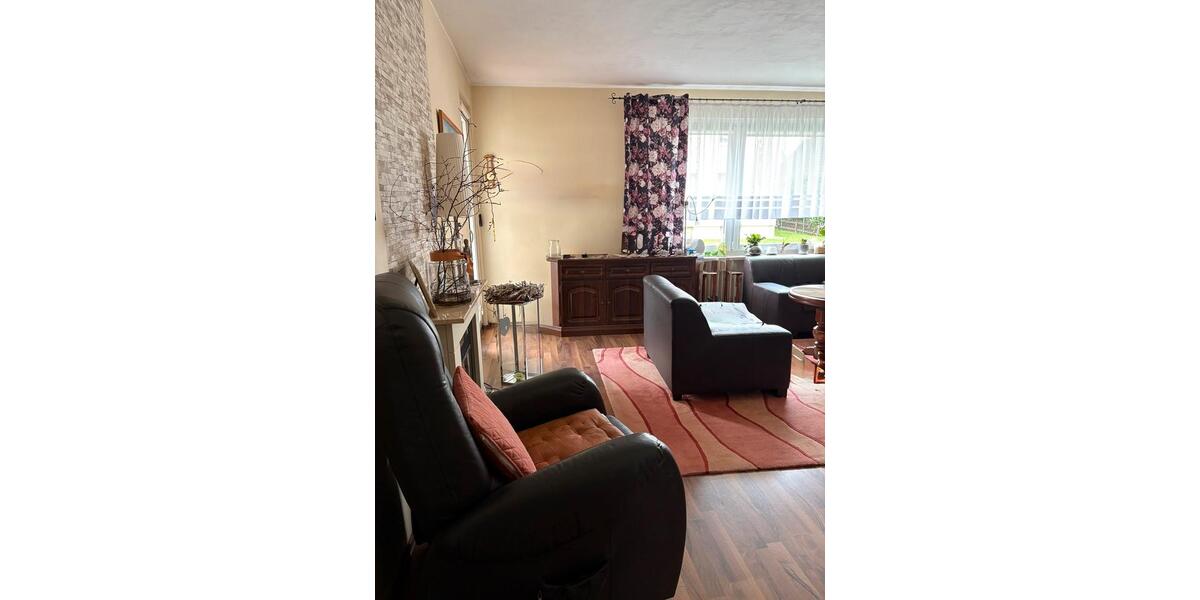 Hochparterre Goslar Immenrode - 4 Zimmer, 94 m&sup2;, 145.000&euro; | Angebot:26886433