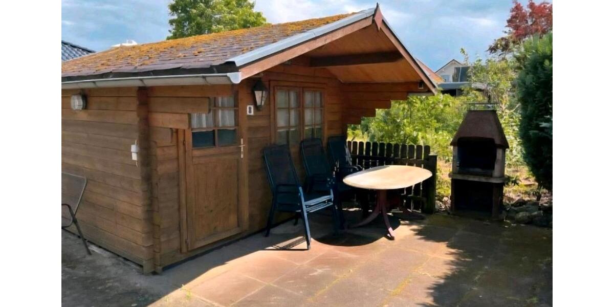 Einfamilienhaus Hillerse - 8 Zimmer, 220 m&sup2;, 1.500&euro; | Angebot:26047172