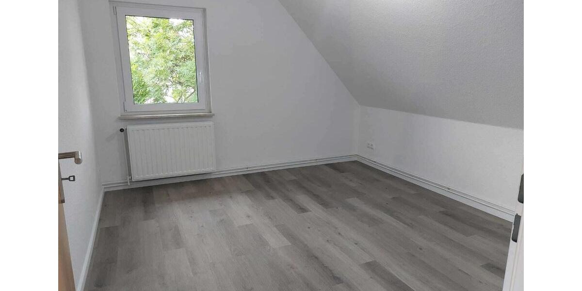 Dachgeschoßwohnung Jerxheim - 3 Zimmer, 63 m&sup2;, 485&euro; | Angebot:26381007