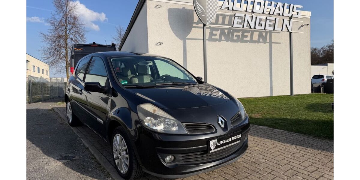 Renault Clio 94.673 km 3.690 &euro; Salzgitter 38229