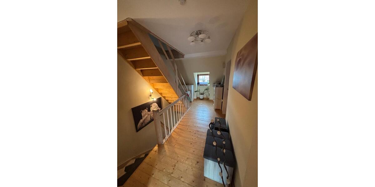 Doppelhaushälfte Lengede - 7 Zimmer, 150 m&sup2;, 275.000&euro; | Angebot:24314511