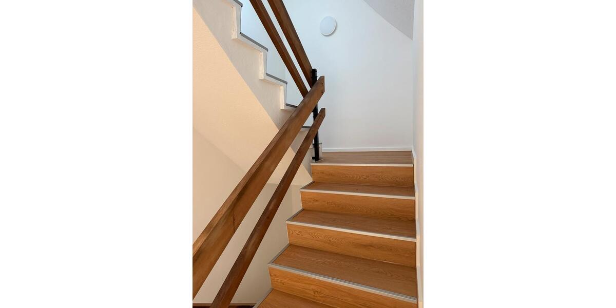 Reihenhaus Lengede - 6 Zimmer, 130 m&sup2;, 330.000&euro; | Angebot:26797573