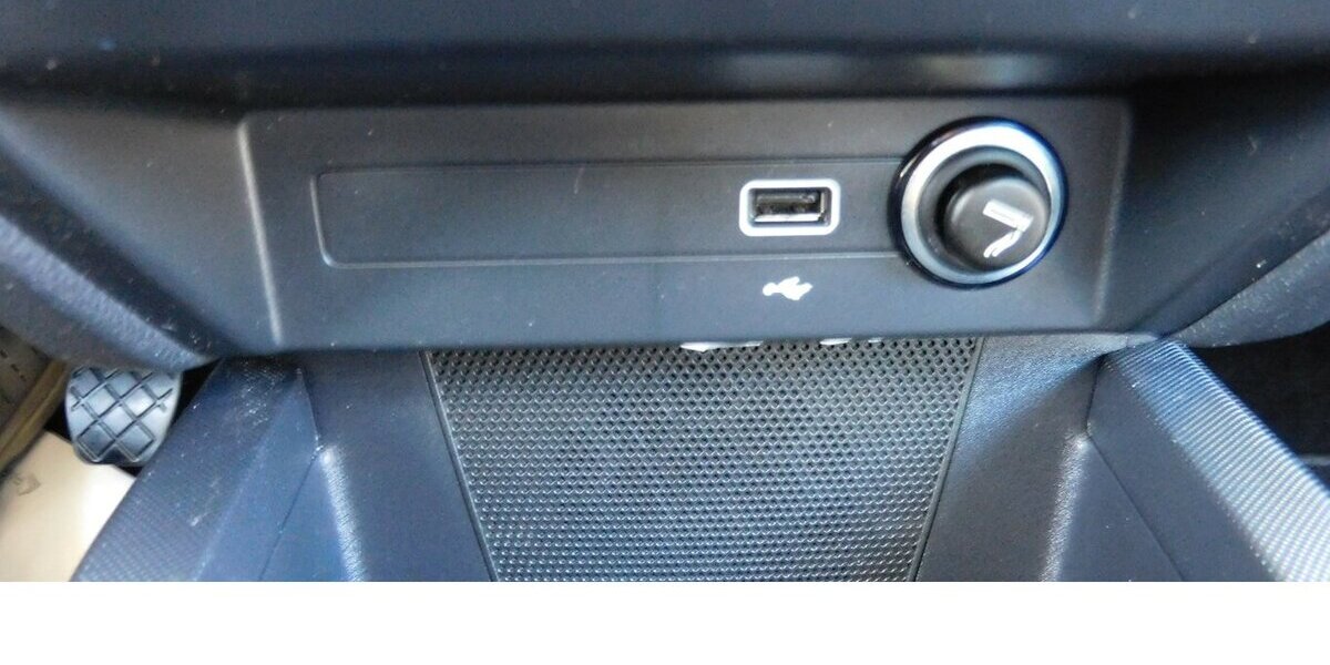 Skoda Fabia 1.0 Kombi Ambition TSI BMT Navi Klima 19.900 km 15.990 &euro; Vordorf 38533