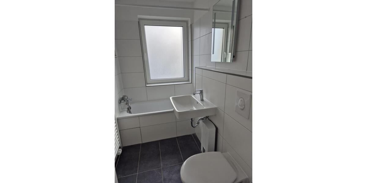 Etagenwohnung Schöningen - 4 Zimmer, 100 m&sup2;, 800&euro; | Angebot:23774364