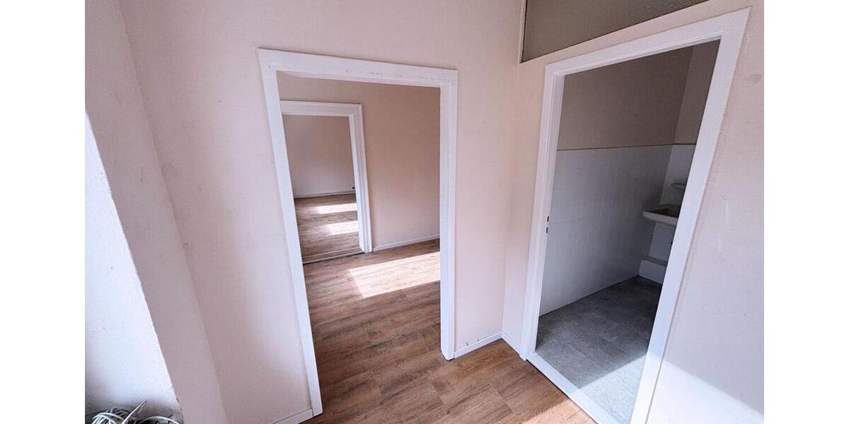 Etagenwohnung Jerxheim - 4 Zimmer, 102 m&sup2;, 425&euro; | Angebot:24486926