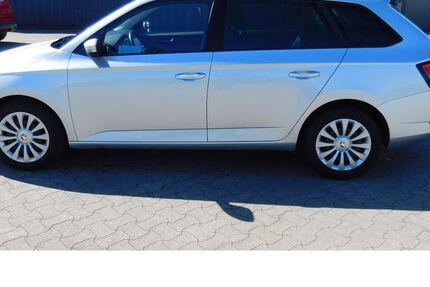 Skoda Fabia 22.600 km 15.990 &euro; Vordorf 38533
