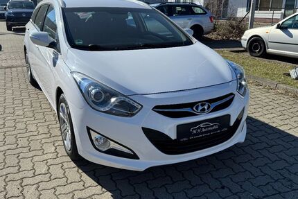 Hyundai i40 127.000 km 7.999 &euro; Goslar 38640