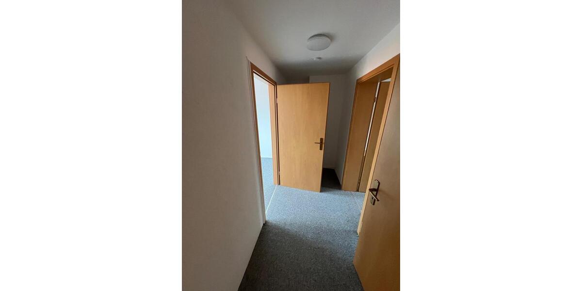 Etagenwohnung Königslutter am Elm - 4.5 Zimmer, 90 m&sup2;, 550&euro; | Angebot:25048496