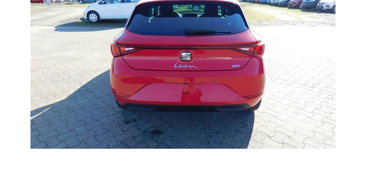 Seat Leon 1.4 Styl TSI Xxcellence DSG Hybrid/Benzin 27.500 km 18.990 &euro; Vordorf 38533