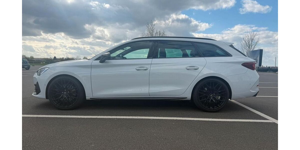 Cupra Leon 34.000 km 29.995 &euro; Schellerten 31174