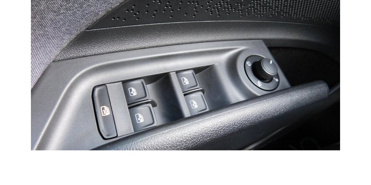 Skoda Enyaq iV 50 1-Gang Elektrik Automatic Klima Navi 29.800 km 20.990 &euro; Vordorf 38533