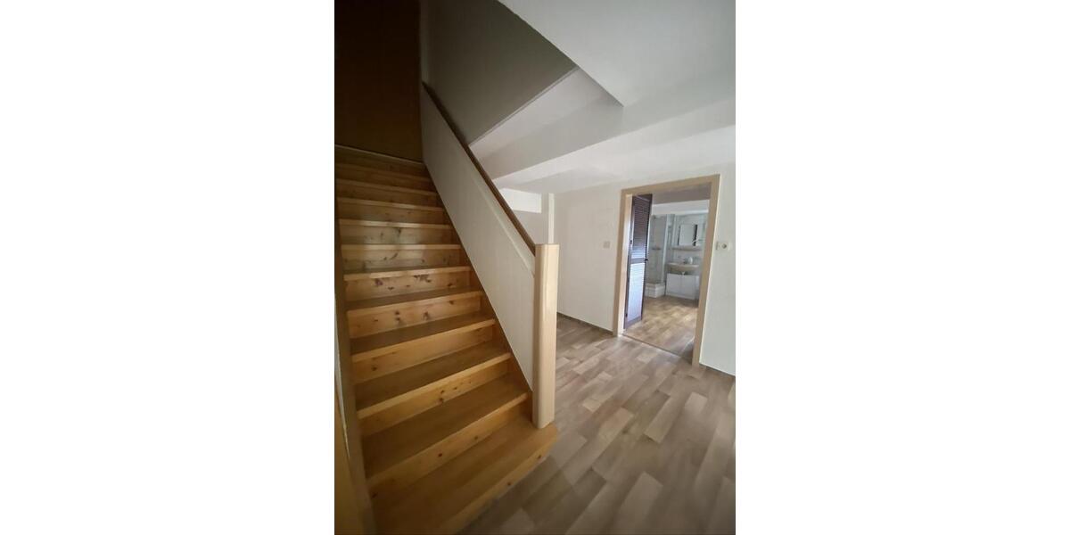 Etagenwohnung Langelsheim - 5.5 Zimmer, 150 m&sup2;, 950&euro; | Angebot:26034362