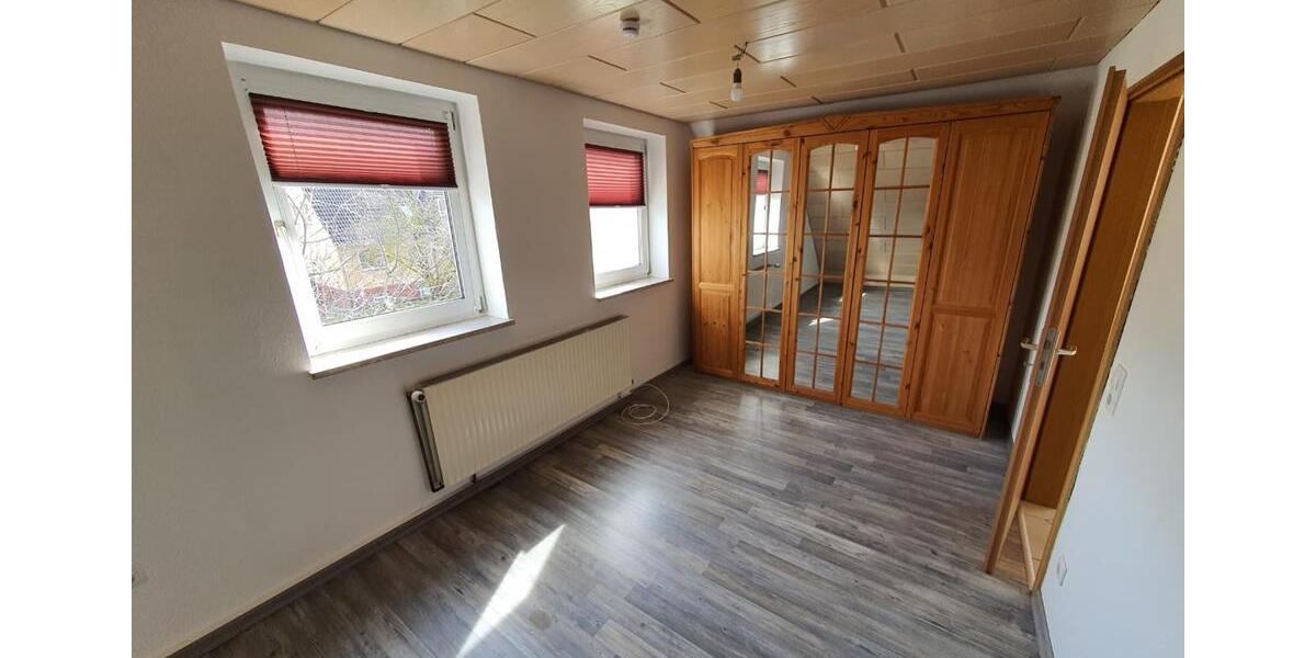 Dachgeschoßwohnung Salzgitter Ortschaft Nord - 2 Zimmer, 70 m&sup2;, 500&euro; | Angebot:25173459