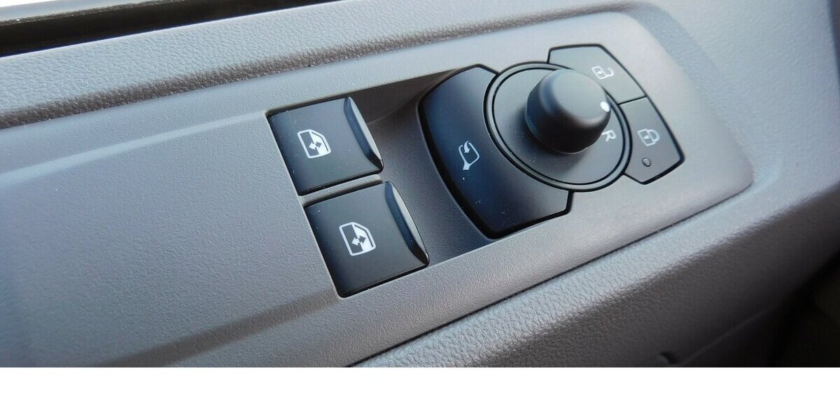 VW T7 Transporter 2.0 Lang TDI 3Sitze Navi Klima 12.200 km 30.990 &euro; Vordorf 38533