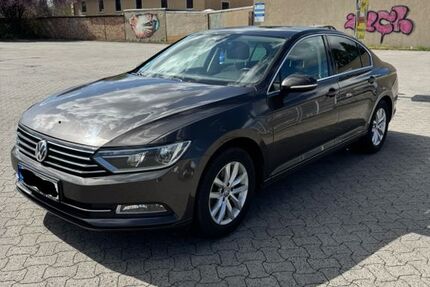 VW Passat 239.990 km 7.999 &euro; Braunschweig 38126