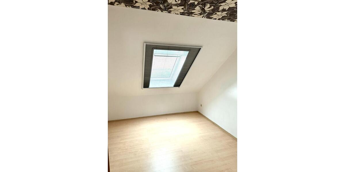 Doppelhaushälfte Salzgitter Ortschaft Südost - 8 Zimmer, 195 m&sup2;, 269.000&euro; | Angebot:24093043