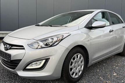 Hyundai i30 55.600 km 7.390 &euro; Braunschweig 38110